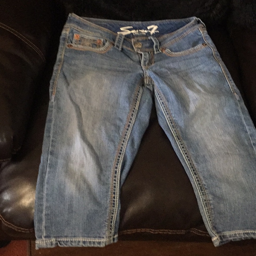 Capri jeans size 4